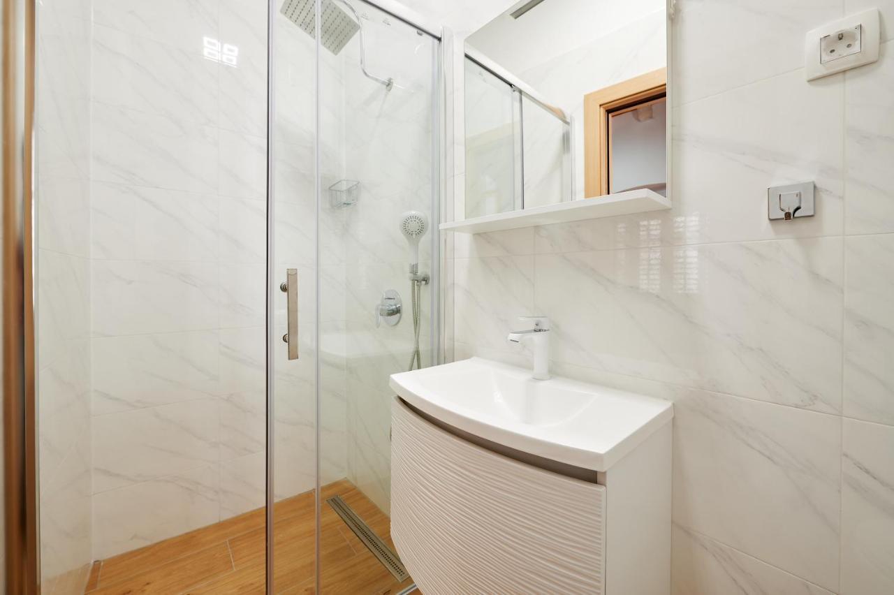 Bed and Breakfast Tomy - Katy Trogir Exterior foto