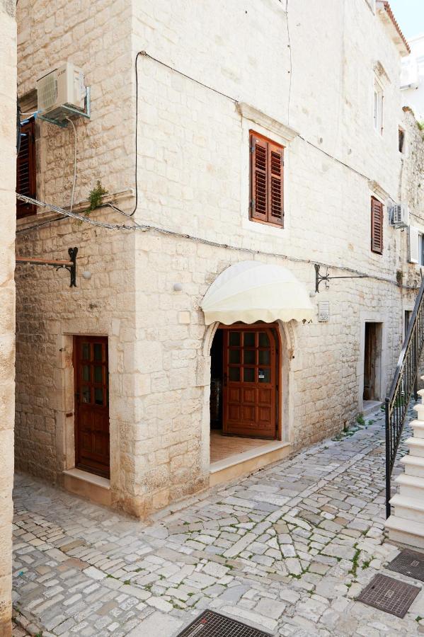 Bed and Breakfast Tomy - Katy Trogir Exterior foto